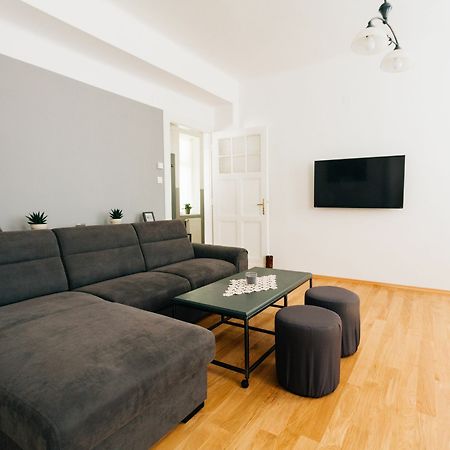 Mazuranic Square Apartment Zagreb Exteriör bild